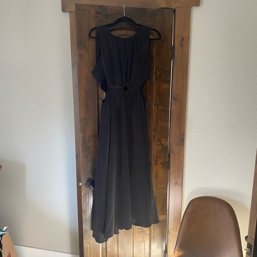 Black classy dress with slits